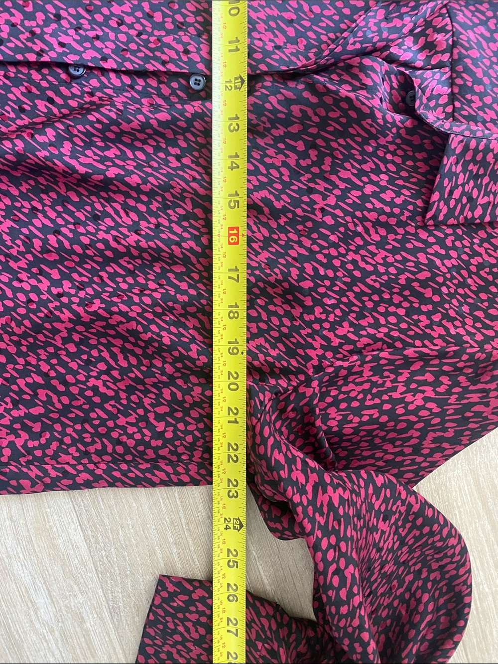 Lafayette 148 New York 100% Silk Printed Button Front Blouse – Pink & Black XL - Picture 8 of 8